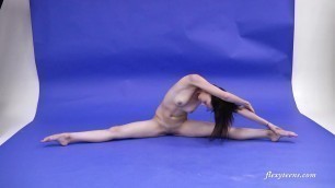Upside down spreads and acrobatics from Galina Markova